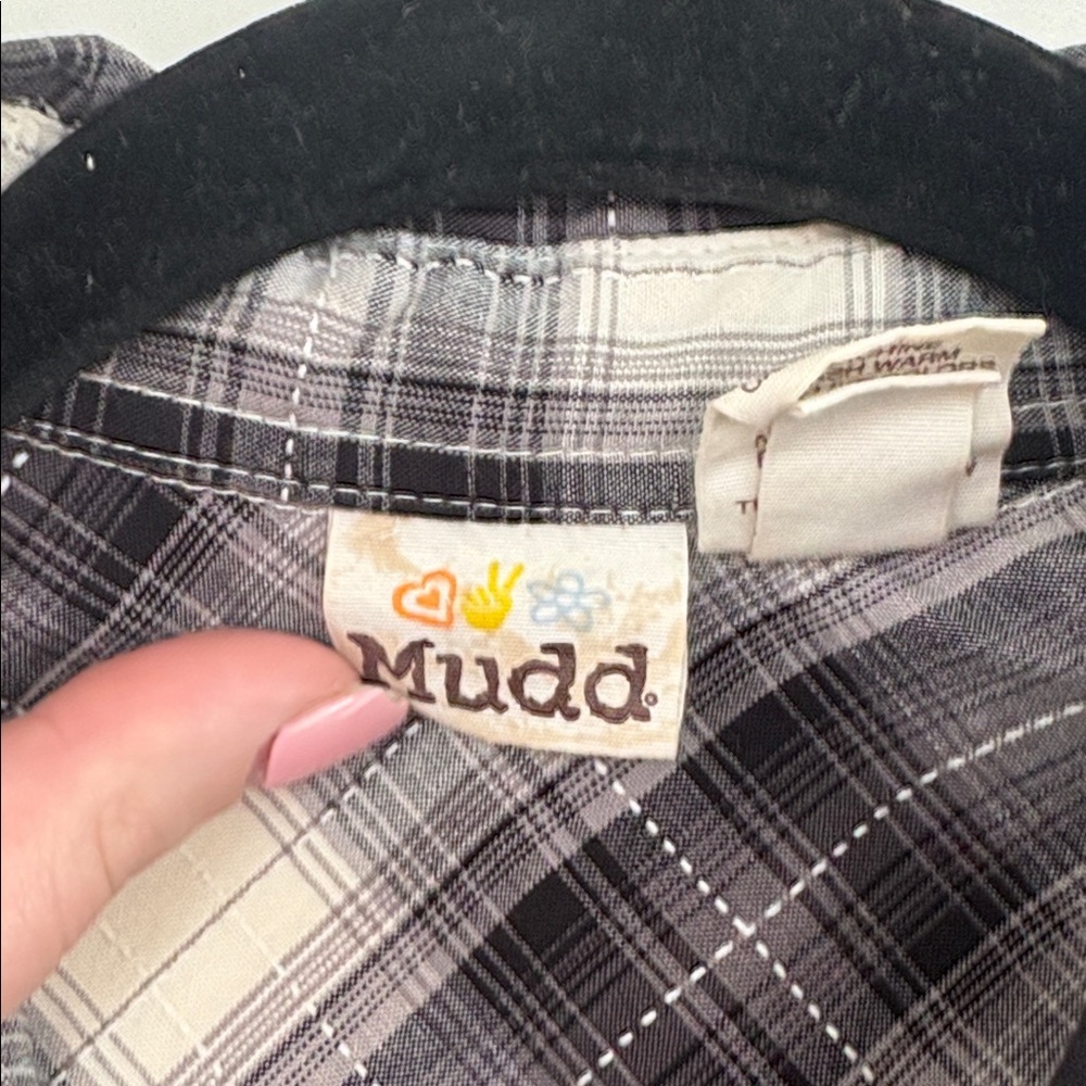 Mudd Black and White Plaid Button-Down Shirt - Picture 2 of 3